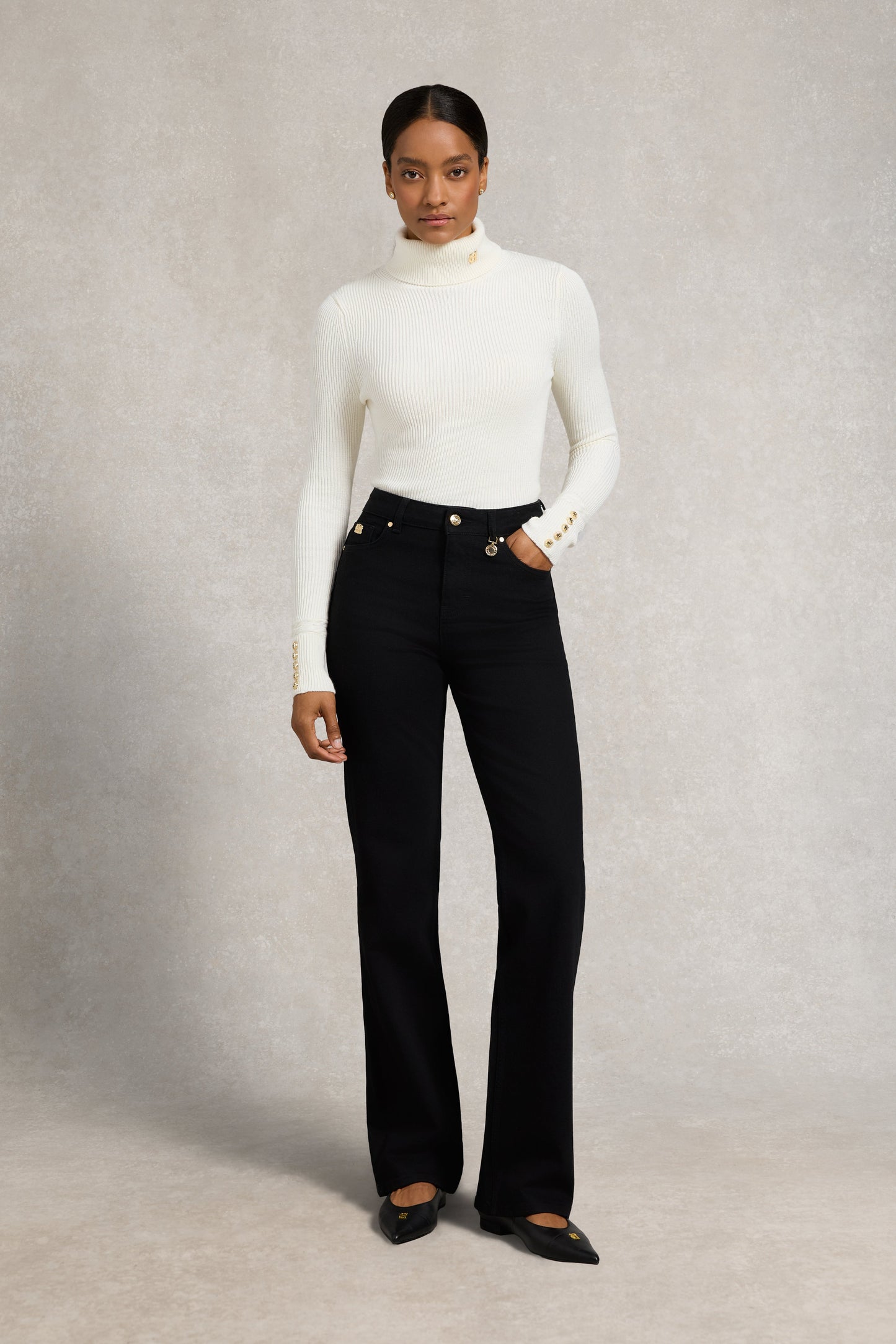 Classic Straight Jean (Stay Black)