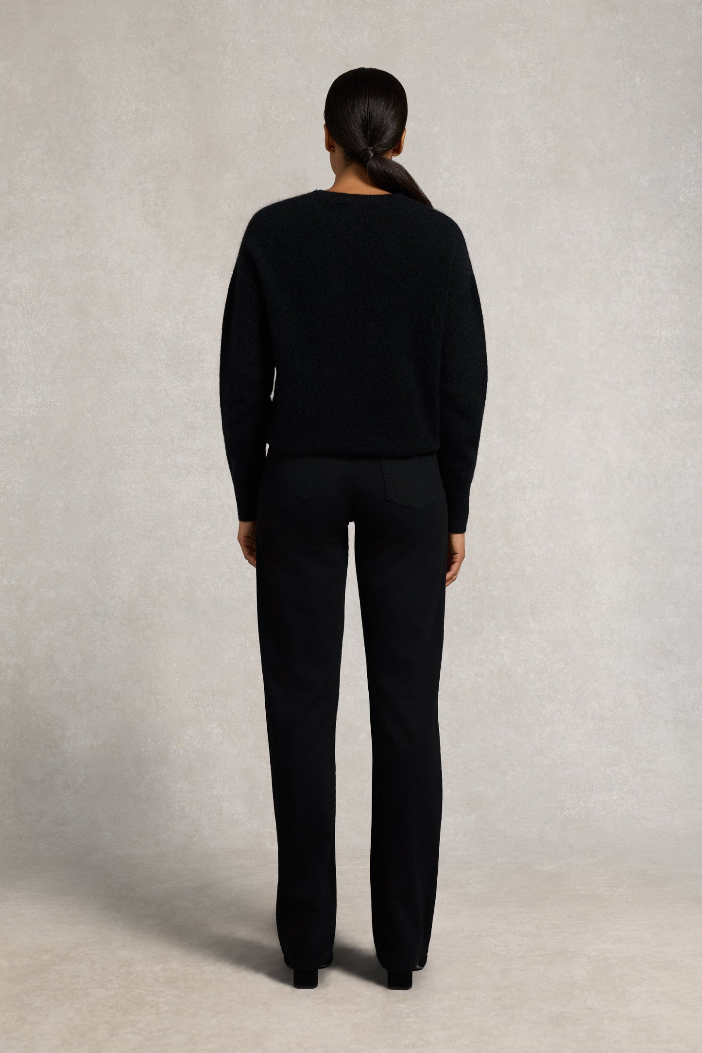 Jessica Straight Jean (Black)