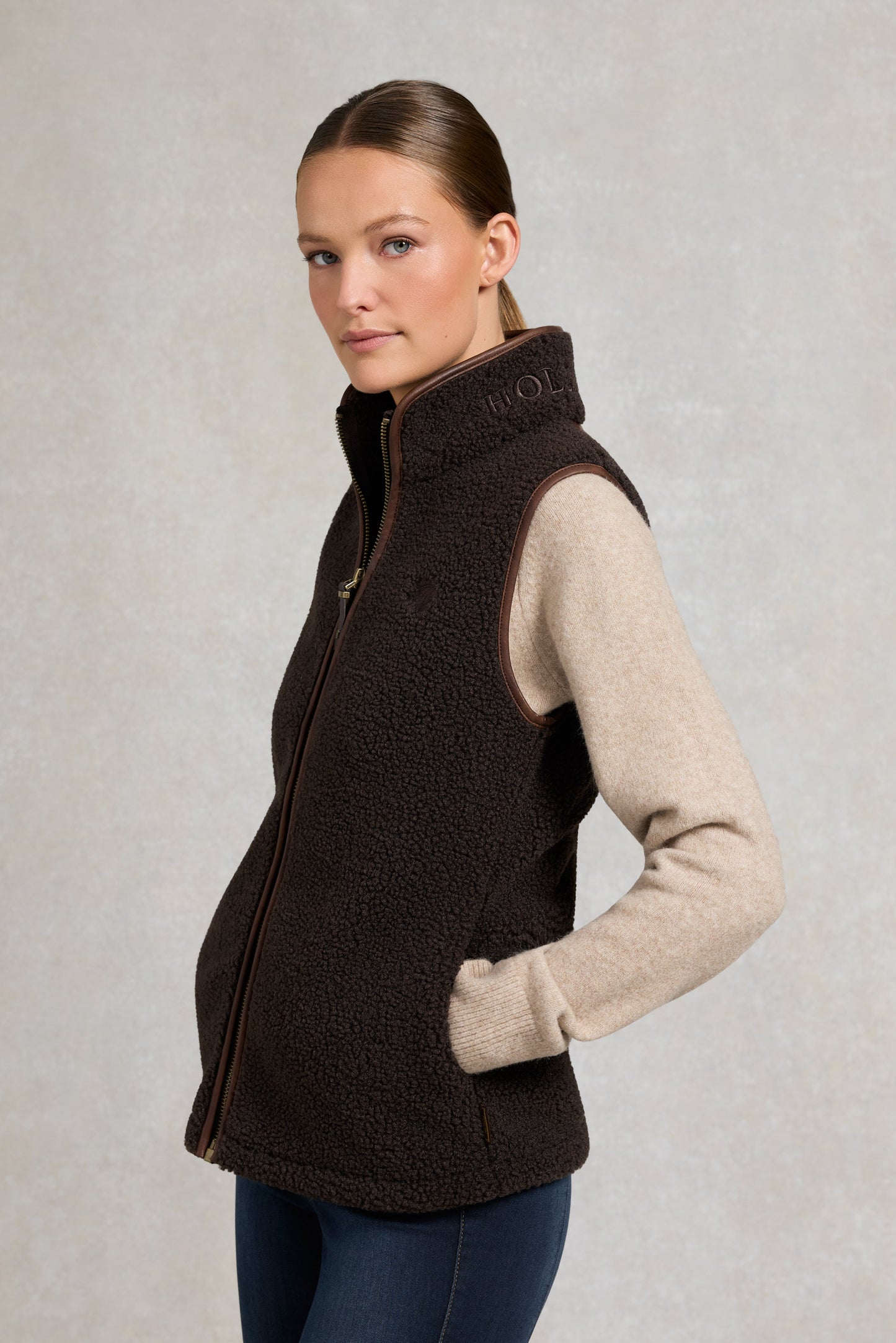 Country Fleece Gilet (Chocolate Borg)