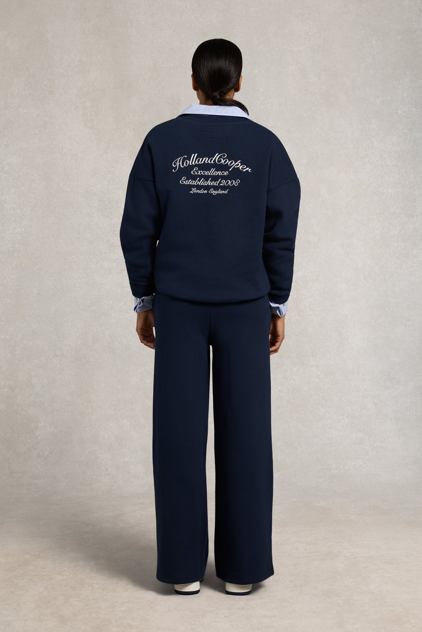 Relaxed Fit V-Neck Sweat (Ink Navy Ecru)