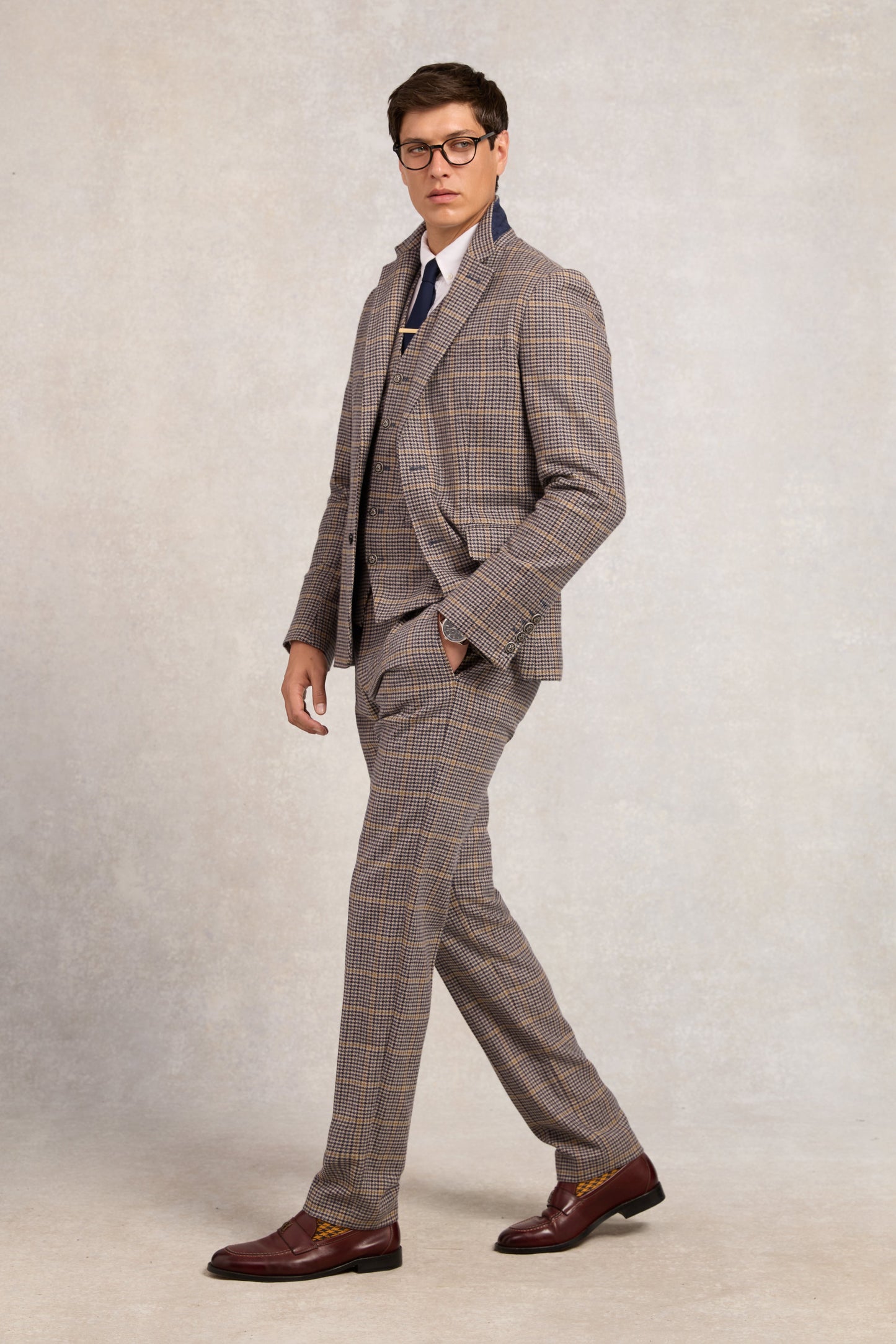 The Single Breasted Blazer (Prince of Wales Navy)