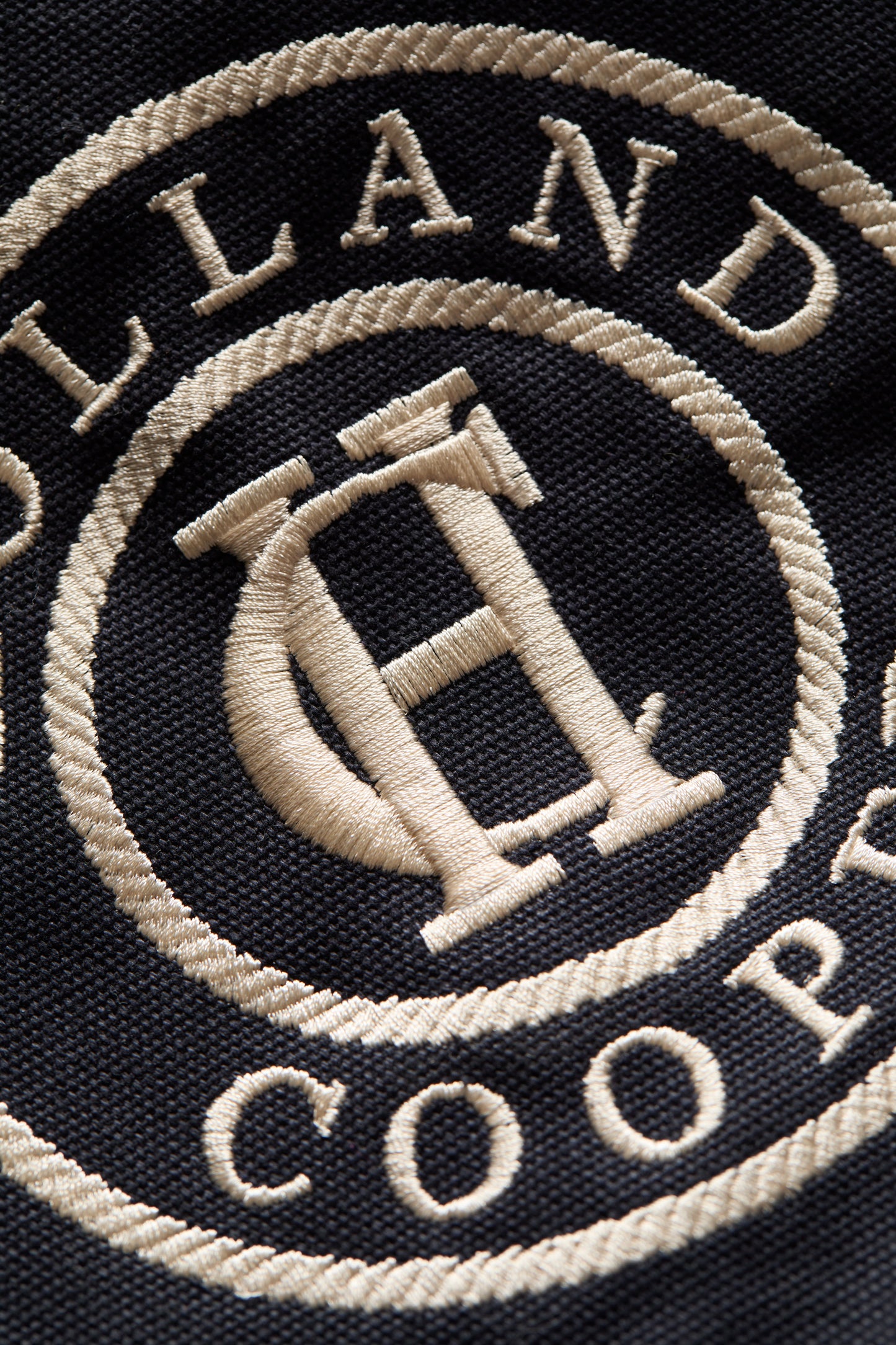 Classic Shopper (Navy Ecru)