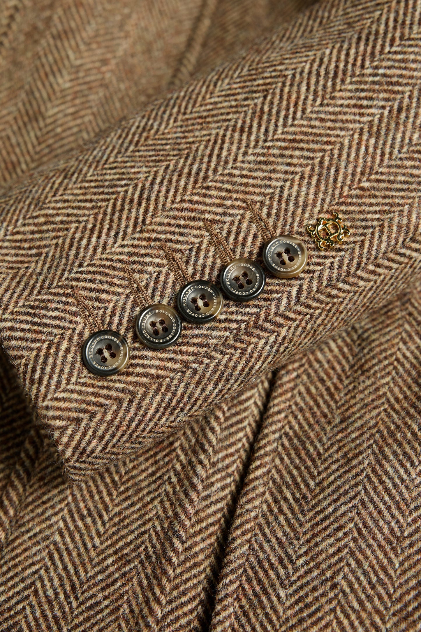 Country Classic Jacket (Large Scale Brown Herringbone)