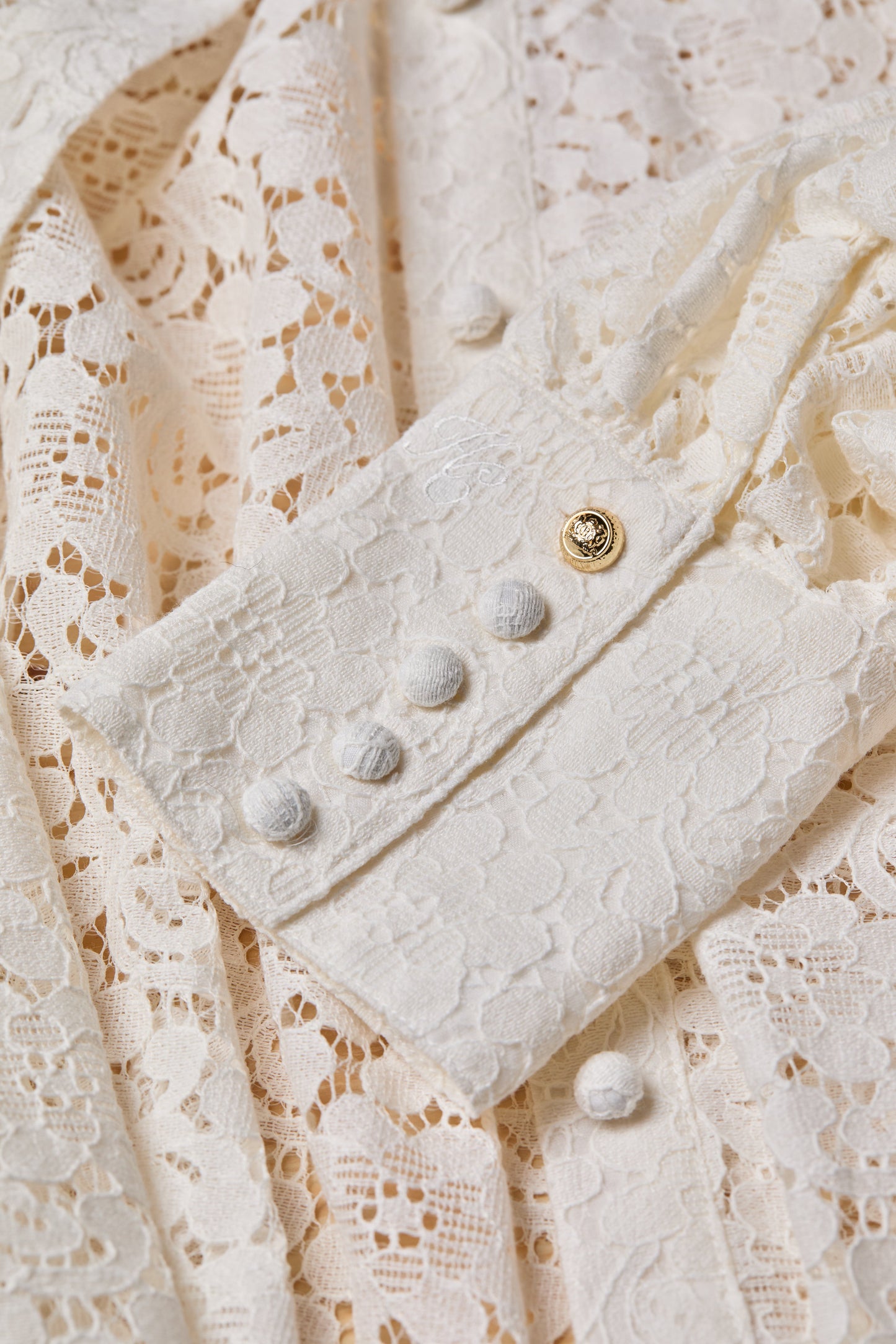 Iona Lace Shirt (Ivory)