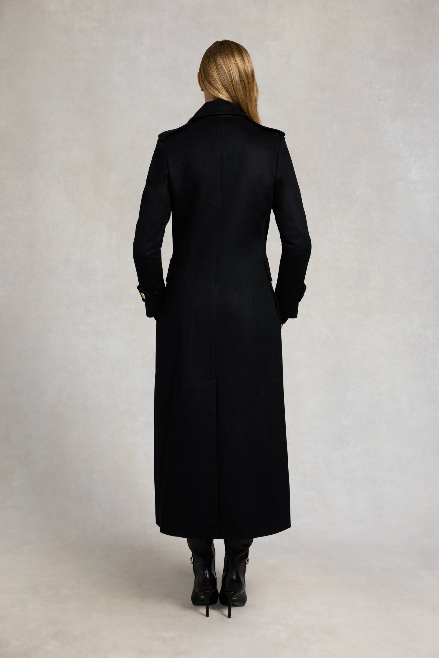 The Great Coat (Soft Black)