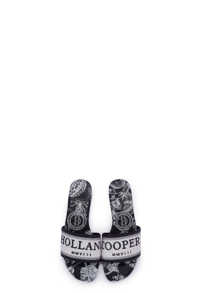 Pimlico Slide (Navy Willow)