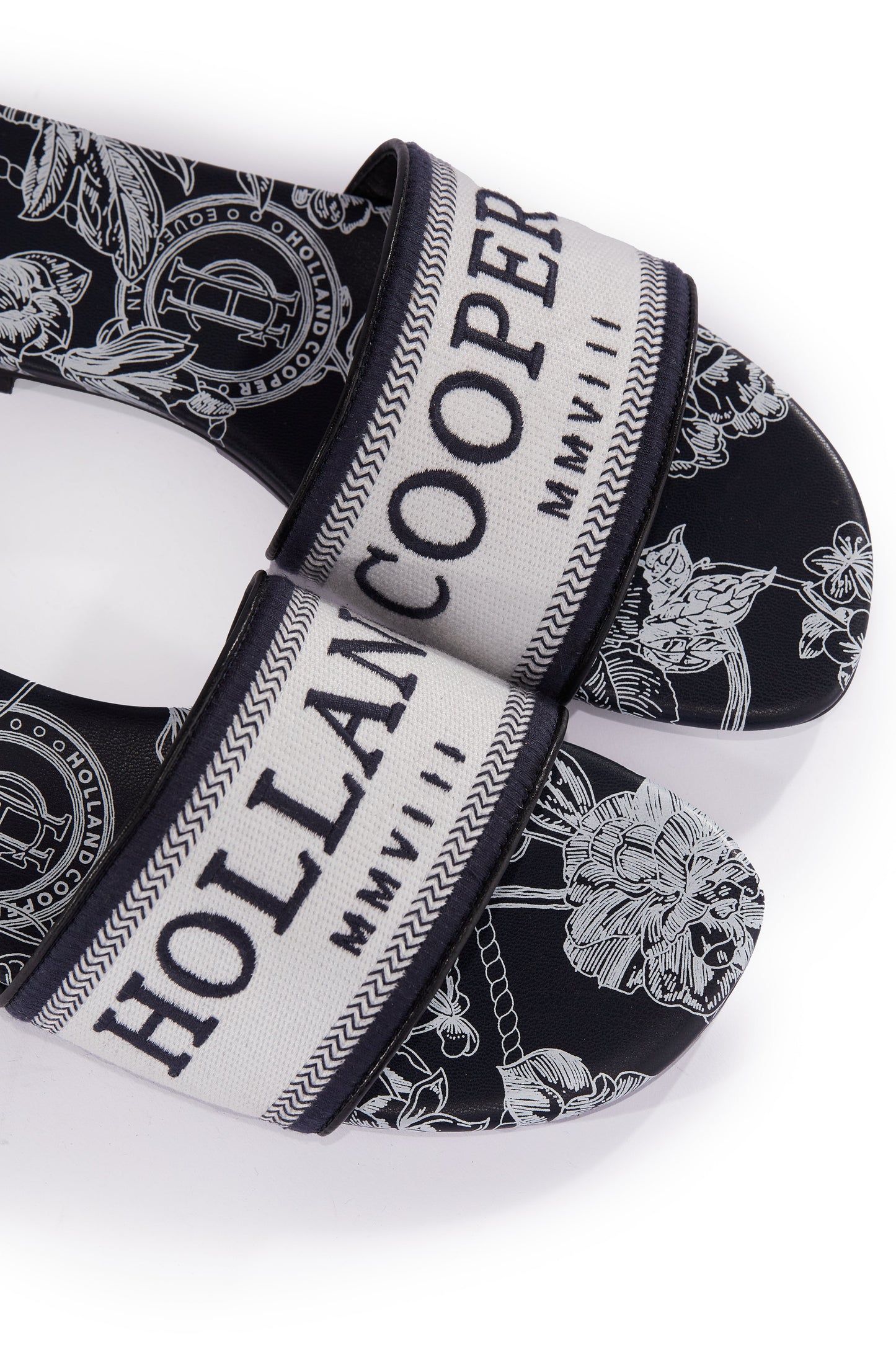 Pimlico Slide (Navy Willow)